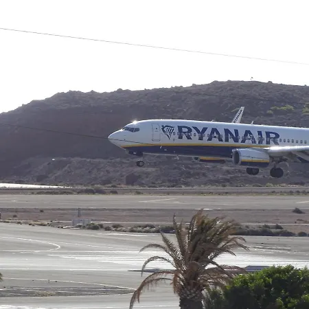 Rickaty Bed And Breakfast, Airport Hotel, De Aeropuerto, Palmas Airport, Gran Canaria Airport, Lpa, Spain 2* Лас-Махорерас